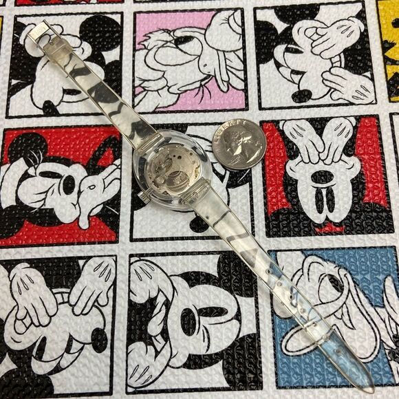 Vintage 70s Bradley x Disney Clear Acrylic Mickey Mouse Bubble Watch Manual Wind - Picture 11 of 17